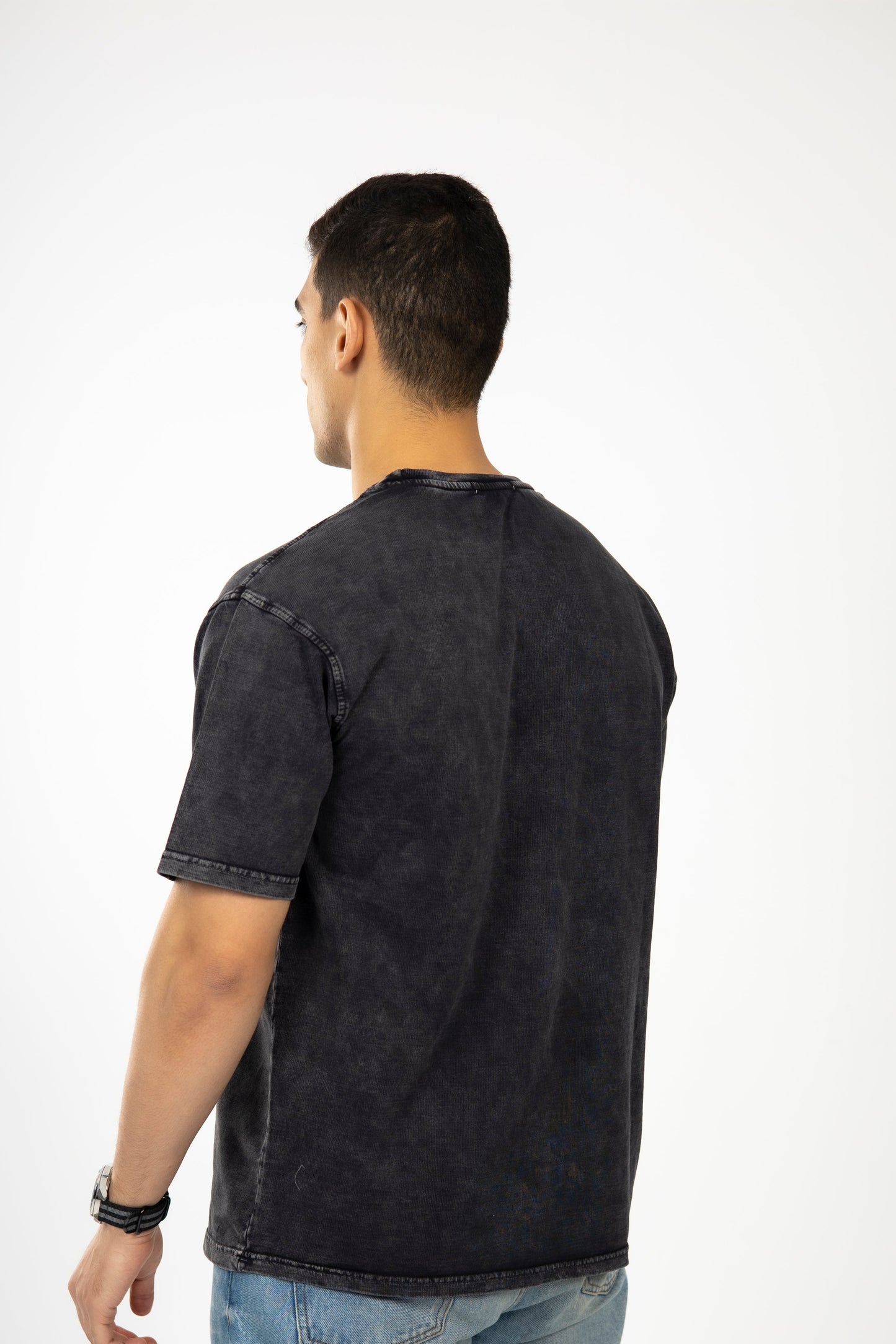 Loose Black Solid Acid-Washed Tshirt
