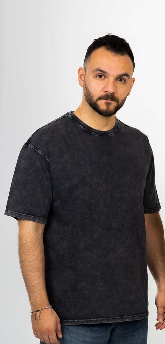 Loose Black Solid Acid-Washed Tshirt
